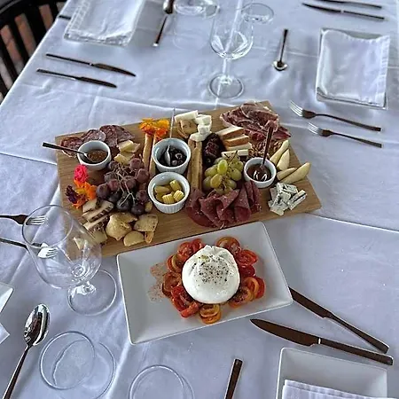 Isolina Boutique - Adults Recommended Hotel