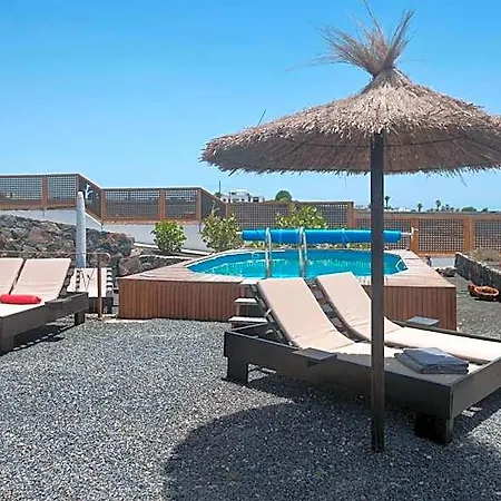 Isolina Boutique - Adults Recommended 4*